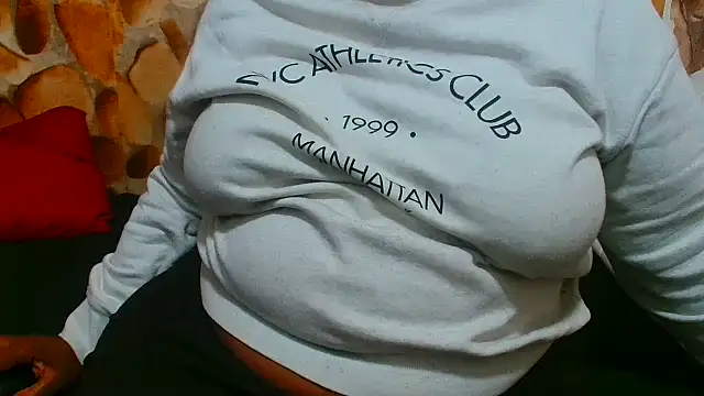 AfricanBigAssxx98's Webcam Show