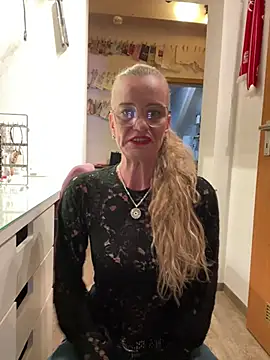 LucyLingerie78 Webcam-Show