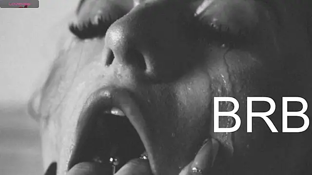 Chatroom XXX en direct de SOPHICOLLINS