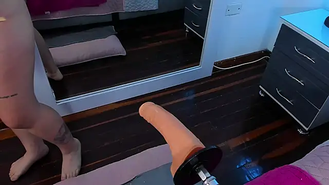 AdeleJhonesのライブXXXチャット