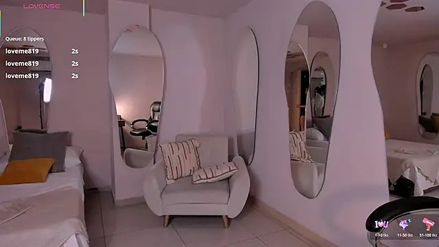 VeronicaBlue Adlı Modelin Canlı XXX Sohbeti