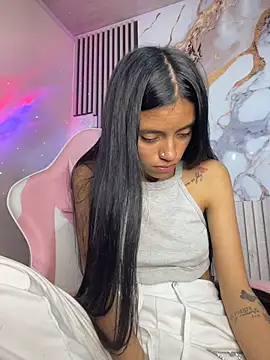 CELESTE_-EC Adlı Modelin Canlı XXX Sohbeti