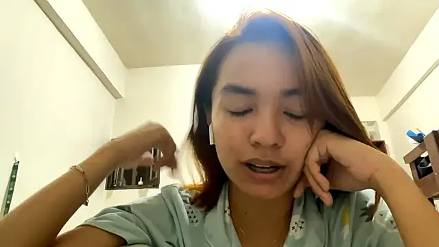 NoreenPierotti Adlı Modelin Canlı XXX Sohbeti