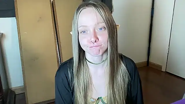 ElfGirlAna Adlı Modelin Canlı XXX Sohbeti