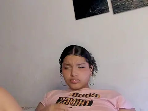 chloe_kissesのライブXXXチャット