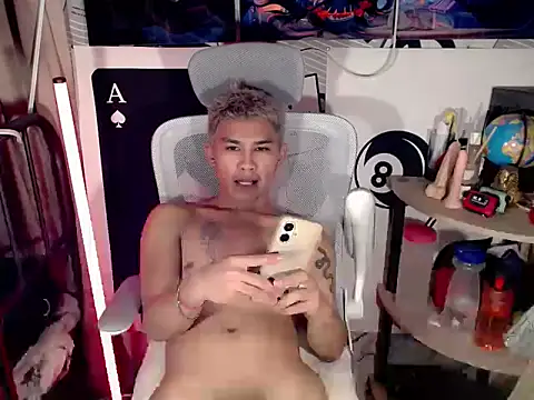 UrPinoyhot: онлайн-секс-чат