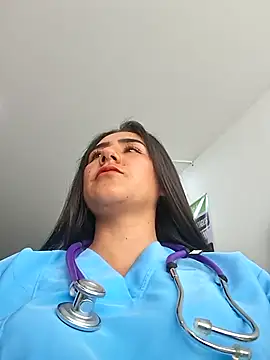 CAROLINE__07 即時 XXX 聊天