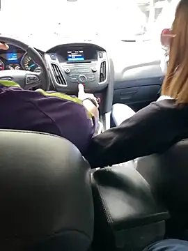 Pokazy przed kamerką – Elnonoykeila77