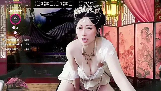 LuckyCute-Tutu Show Webcam