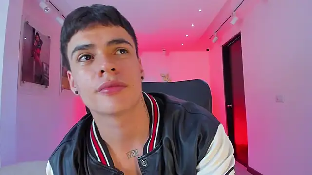 BenitoSaenz Chat XXX live