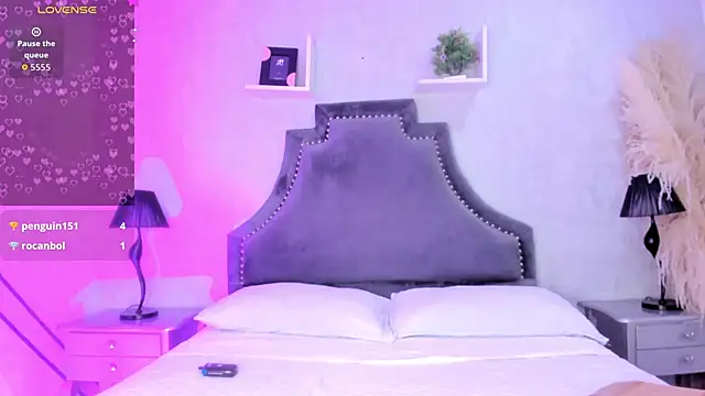 KarelyMitchel's Live XXX Chat