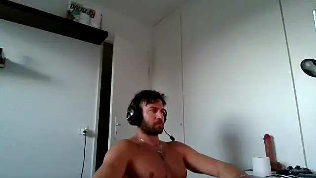 alpha-hunkのライブXXXチャット