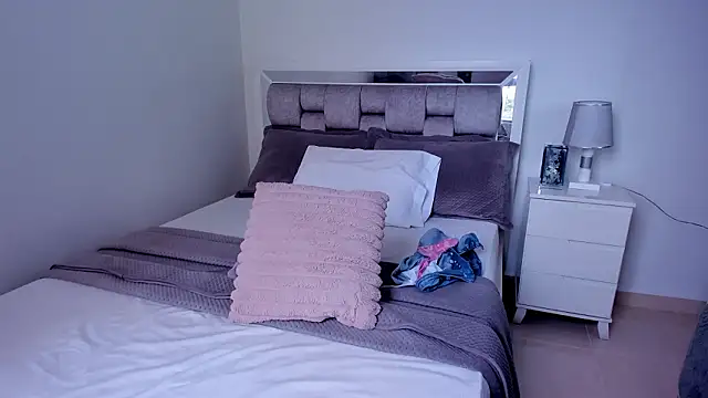 Chat +18 de Camilaa_bueno ao vivo