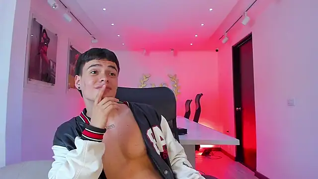 BenitoSaenzのライブXXXチャット