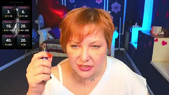 دردشة Kira_Kenett الجنسية المباشرة