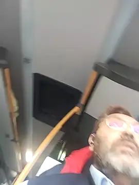 NecroforoのライブXXXチャット