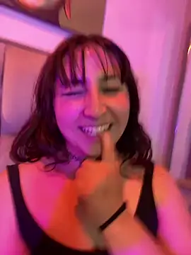 Chat +18 de Maddie-LesYoux ao vivo