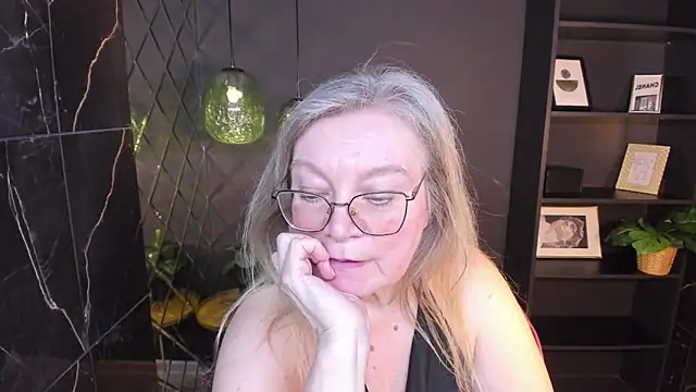 NataliMellow's Webcam Show