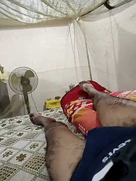 PIG_FUCKER_DADDYのライブXXXチャット