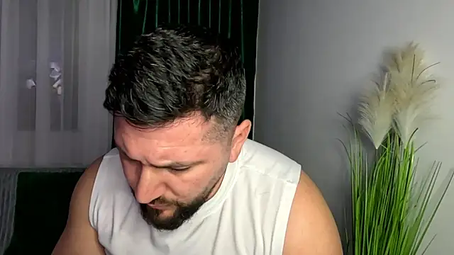 Gold_Alpha_Boy: απευθείας συνομιλία ΧΧΧ