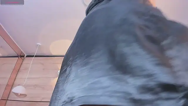 martina_touss' Webcam Show