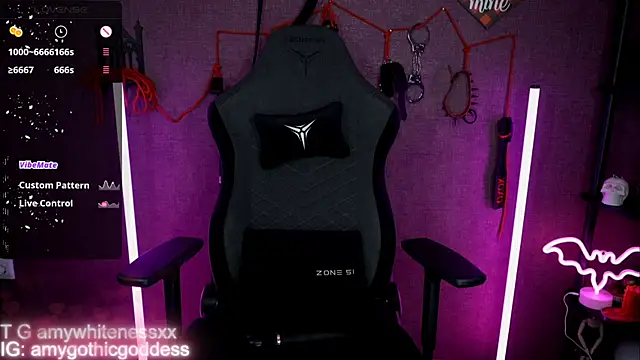 amywhitenessxx's Live XXX Chat