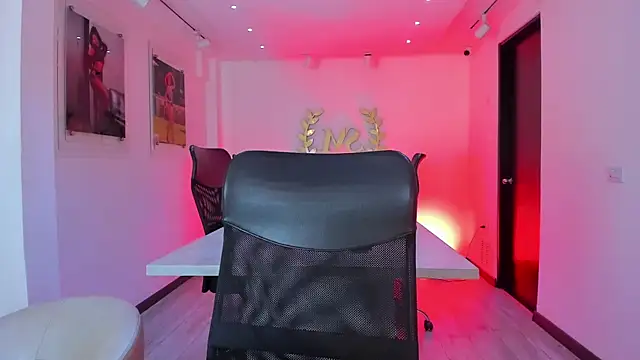 دردشة BenitoSaenz الجنسية المباشرة