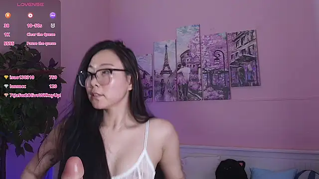 Inari_Okami_ Chat XXX in diretta