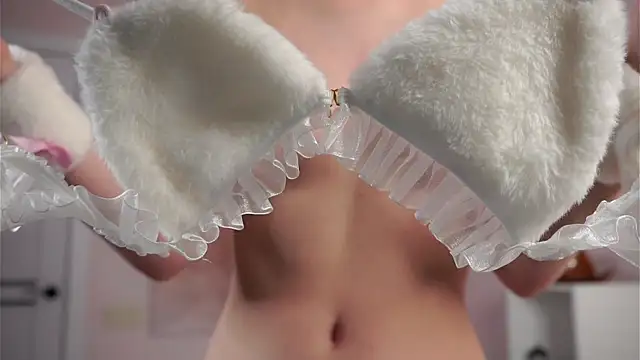 SunnivaCovil Live XXX-chat