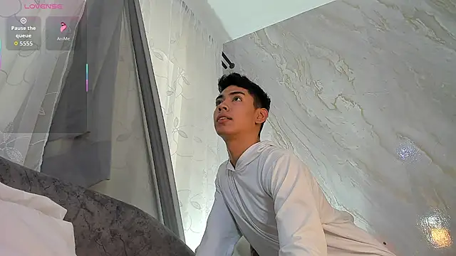 LoganTwink18 – Naživo XXX chat