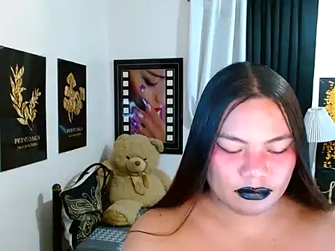 TSbrianaHugeCock's Webcam Show