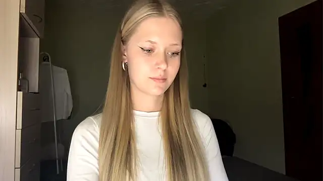 XXX chat uživo modela ZaidaSchwarten