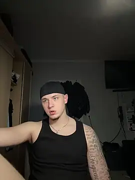 Channingboy Adlı Modelin Canlı XXX Sohbeti