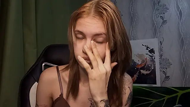 XXX chat uživo modela mauve_fantasy