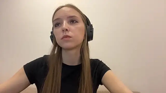 XXX chat uživo modela TanjaBrounson