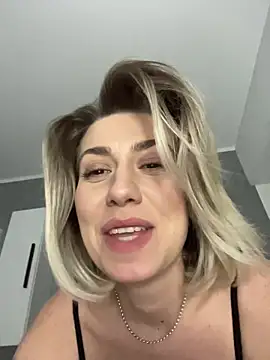 clara_k live XXX chat