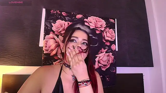 EvaaFoxxy1's Live XXX Chat
