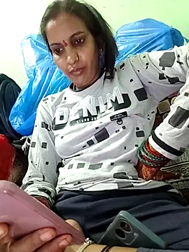 Sexy-Kavya2 Chat XXX live