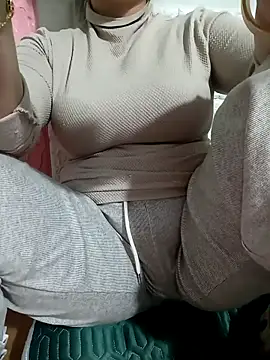 Emily-lonely's Live XXX Chat