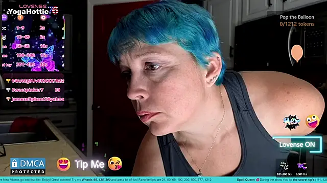 YogaHottie76's Live XXX Chat