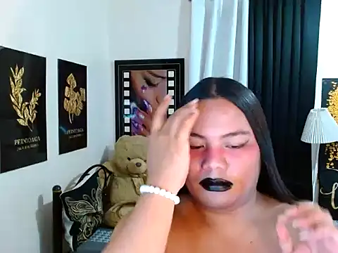 TSbrianaHugeCock ওয়েবক্যাম শো