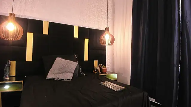 Lucio__FoxのライブXXXチャット