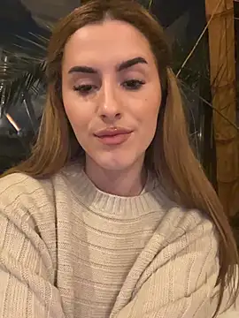 XXX chat uživo modela AriaAdda