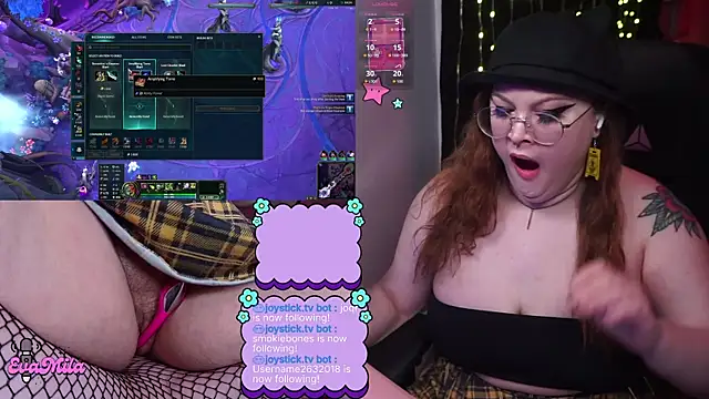 evamila élő XXX-chatje