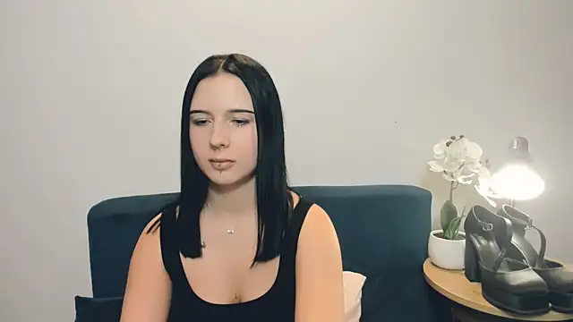 TaliaAdorable Adlı Modelin Canlı XXX Sohbeti