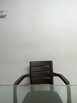 LiaTrainor Live XXX Chat