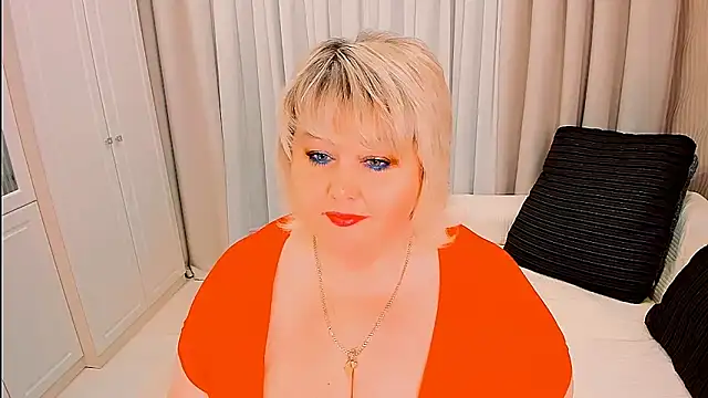 Živý XXX chat BIGTITSBBW