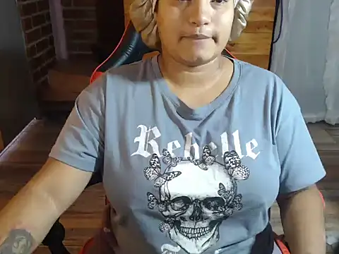 Hilarybunnyy's Live XXX Chat