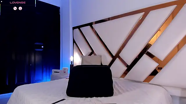 Pokazy przed kamerką – Aron_cruz