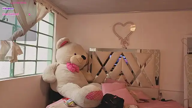 SABRIINA_TAY: απευθείας συνομιλία ΧΧΧ